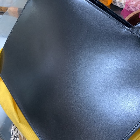 New Valentino Italian Leather Large tote bag - Picture 13 of 16